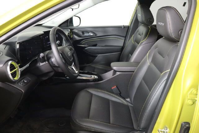 Used 2024 Chevrolet Trax ACTIV w/ Driver Confidence Package FWD image 22