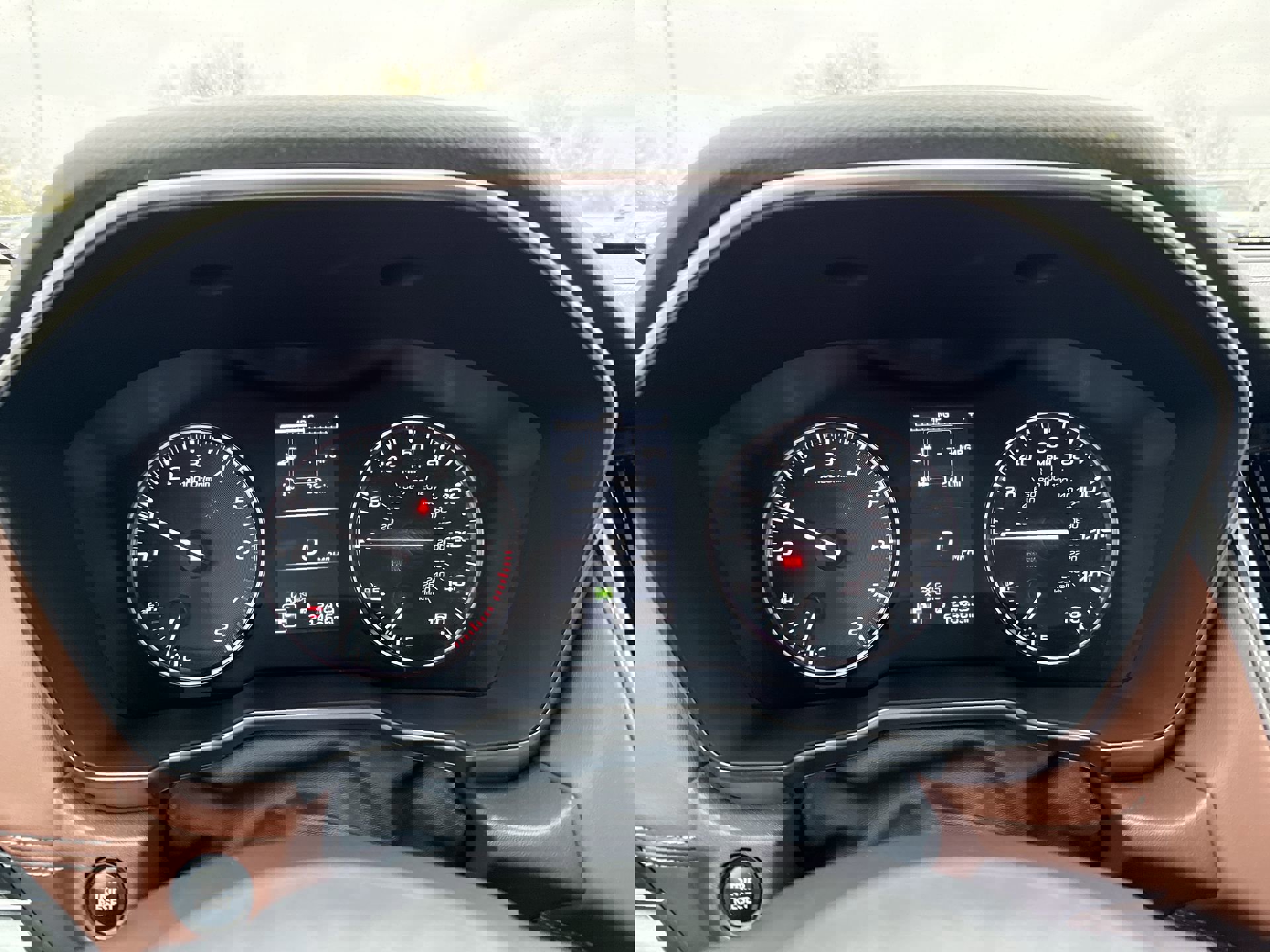 Used 2025 Subaru Outback Touring XT image 10