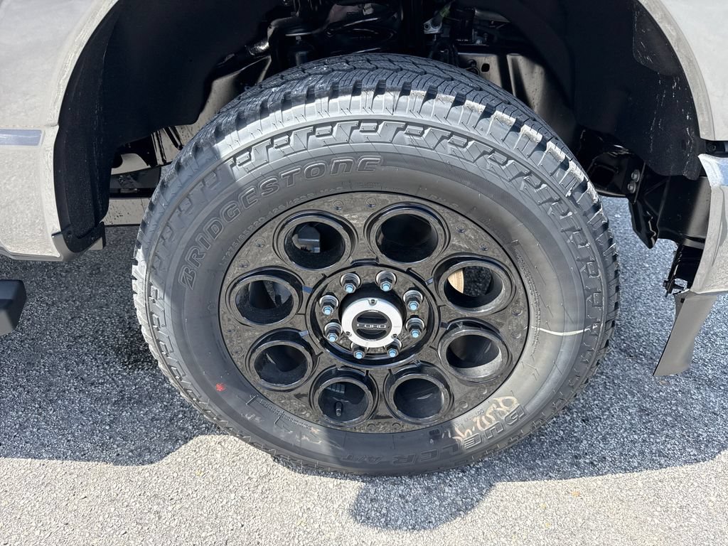 New 2027 Ford F250 Lariat w/ Black Appearance Package AWD/4WD image 11