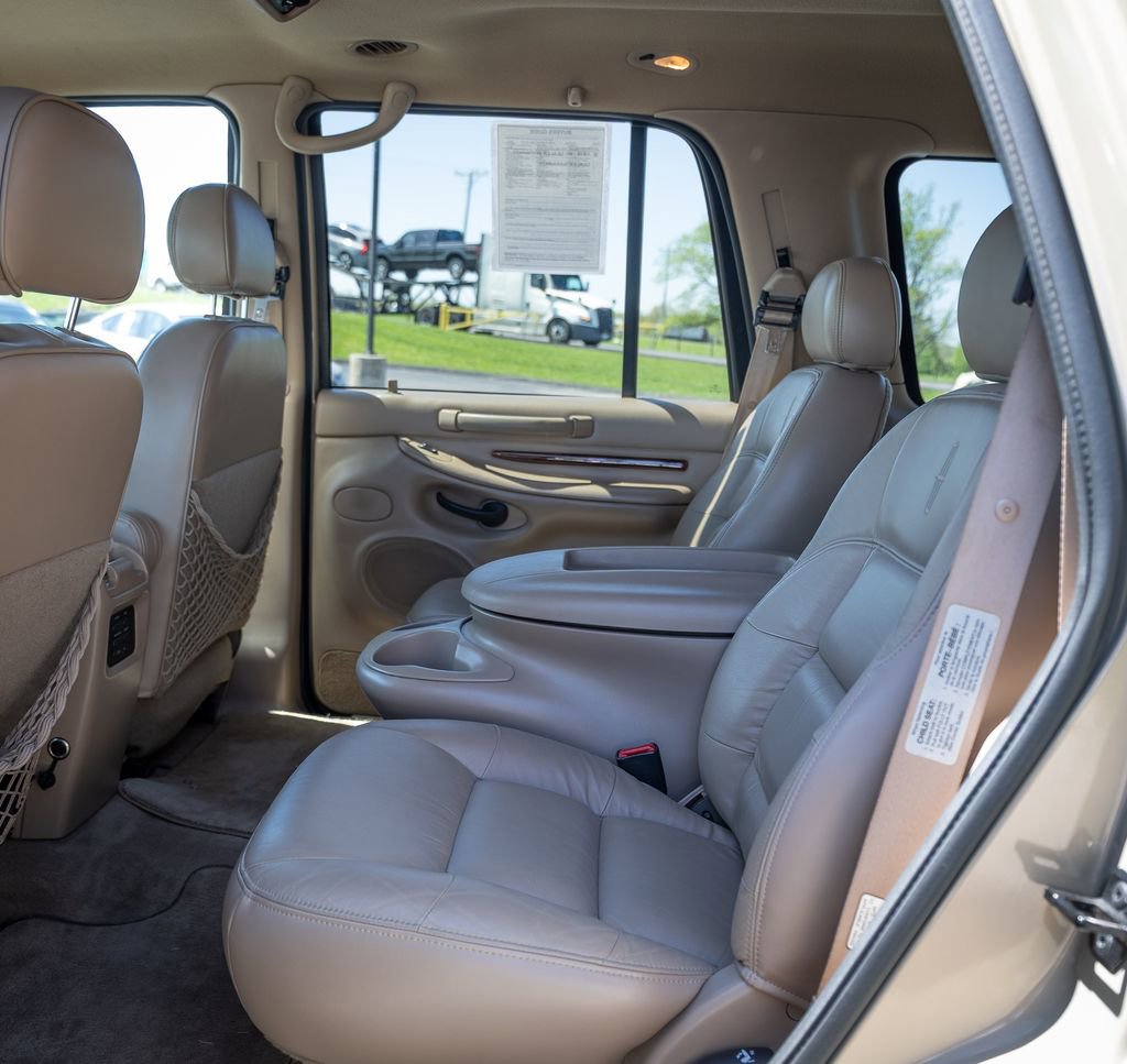 Used 1998 Lincoln Navigator 4WD image 15