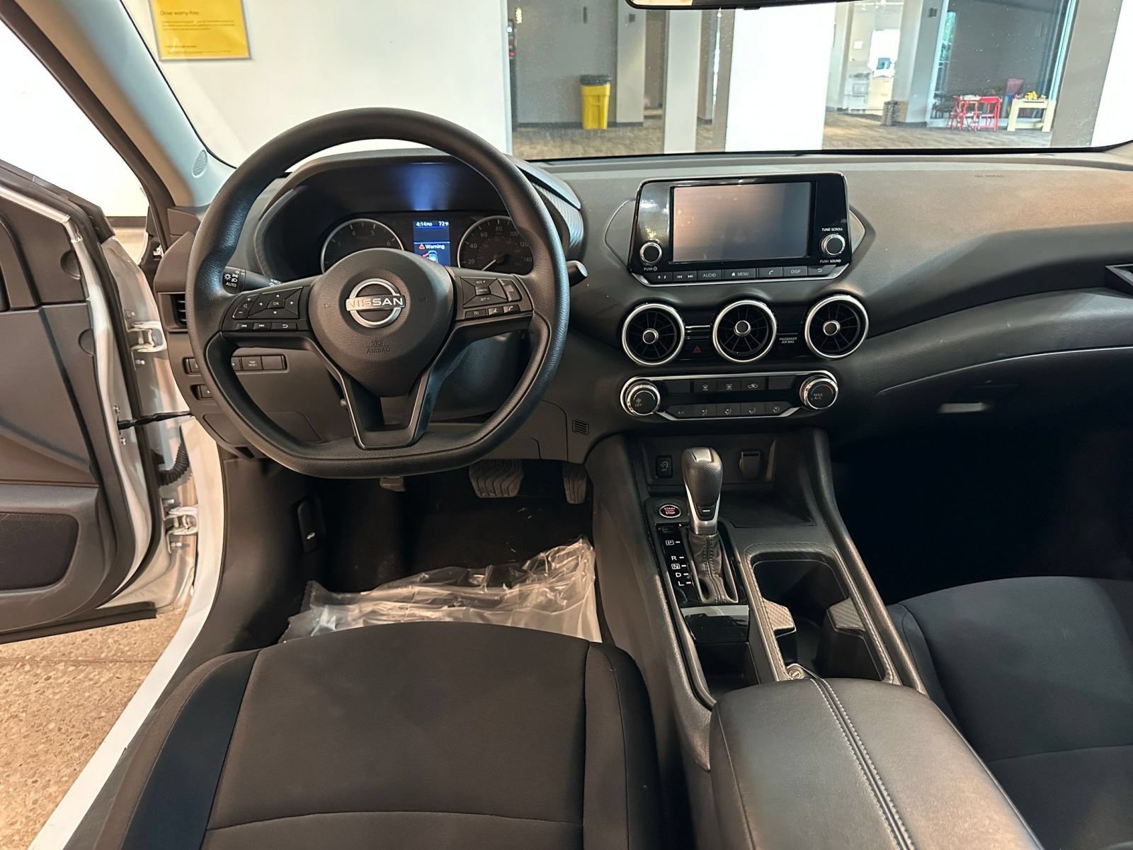 Used 2025 Nissan Sentra S FWD image 33