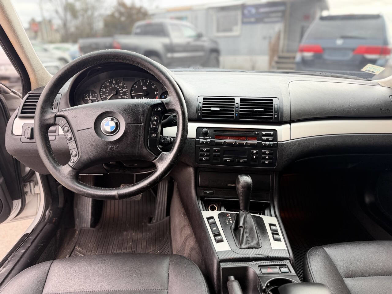Used 2004 BMW 325i Sedan image 18