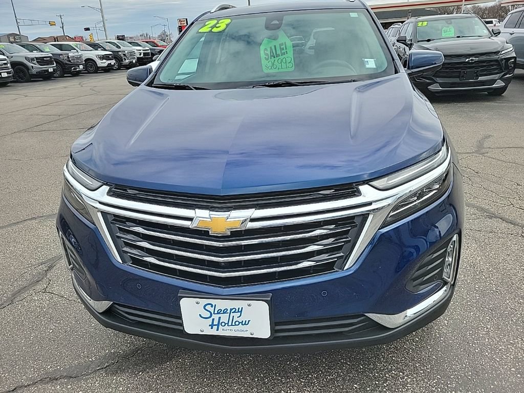 Used 2023 Chevrolet Equinox Premier image 2