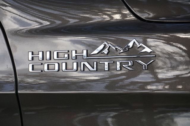 Used 2021 Chevrolet Tahoe High Country w/ Premium Package image 28