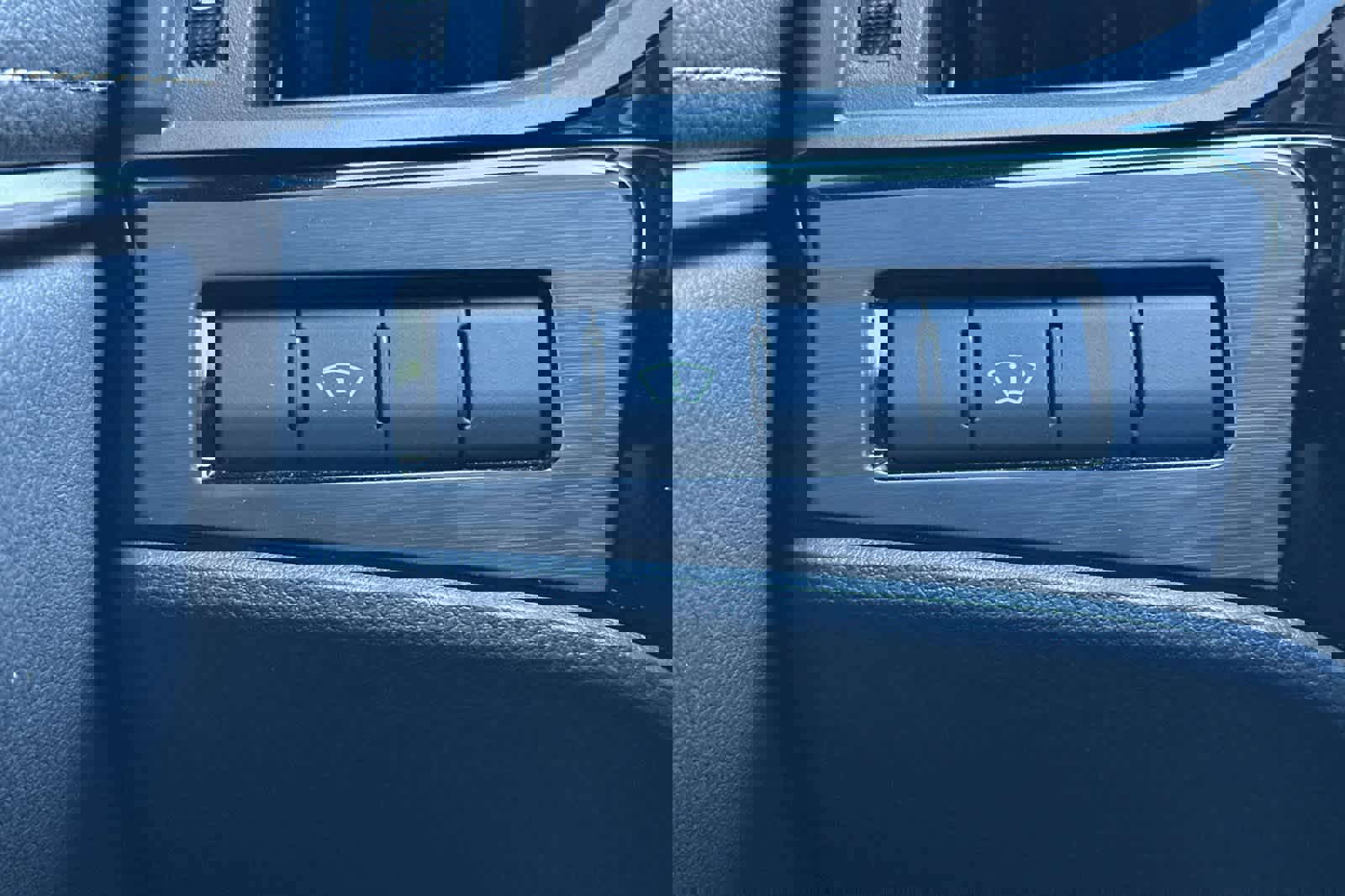 Used 2025 Lexus ES 350 w/ Premium Package image 30