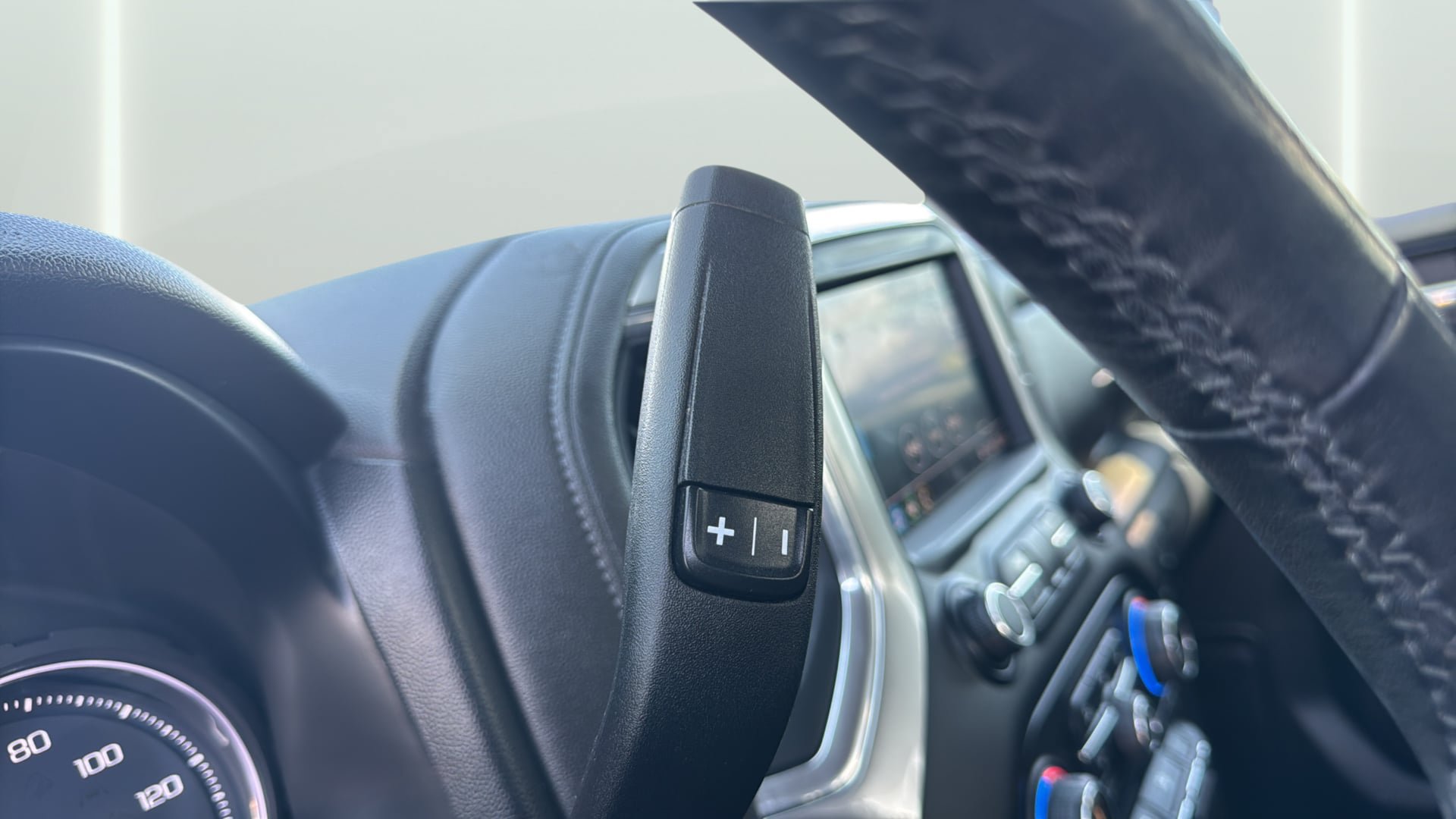 Used 2019 Chevrolet Silverado 1500 LT w/ Convenience Package AWD/4WD image 23