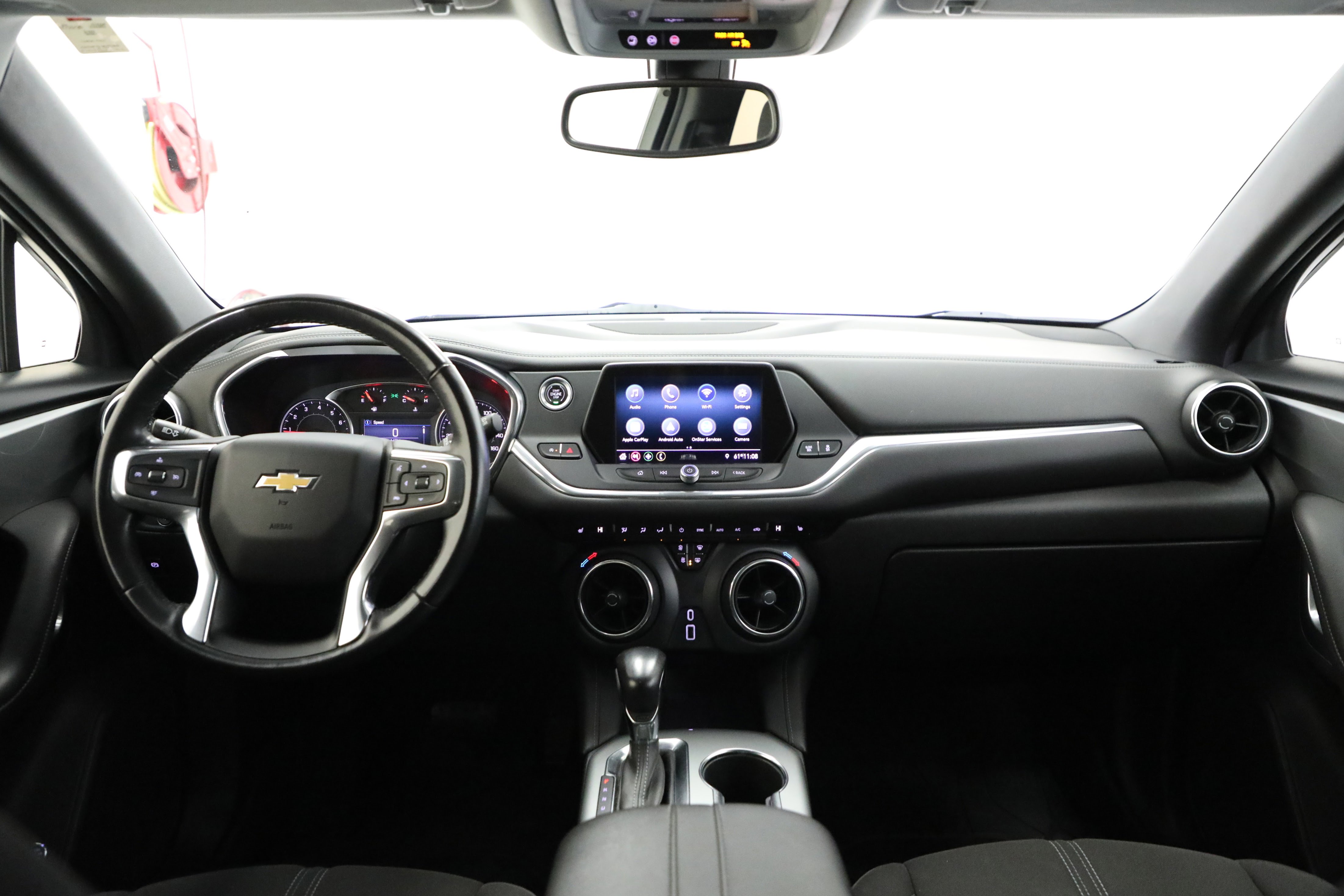 Used 2020 Chevrolet Blazer LT image 2