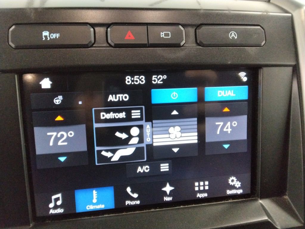 Used 2018 Ford F150 Platinum w/ Equipment Group 701A Luxury image 24