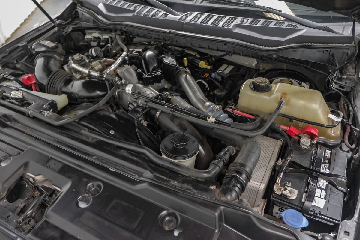Used 2019 Ford F250 Lariat w/ Lariat Ultimate Package AWD/4WD image 56