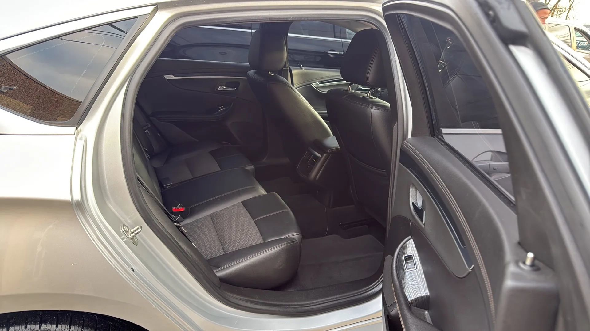 Used 2019 Chevrolet Impala LT image 26