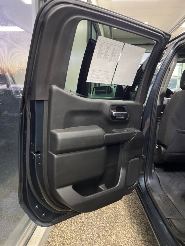 Used 2021 Chevrolet Silverado 1500 LT w/ Convenience Package II image 15