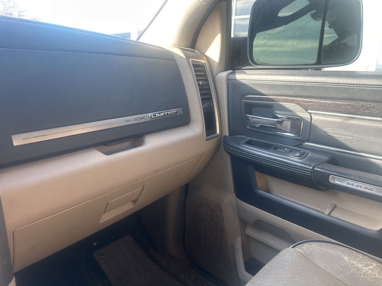 Used 2018 RAM 2500 Limited image 23