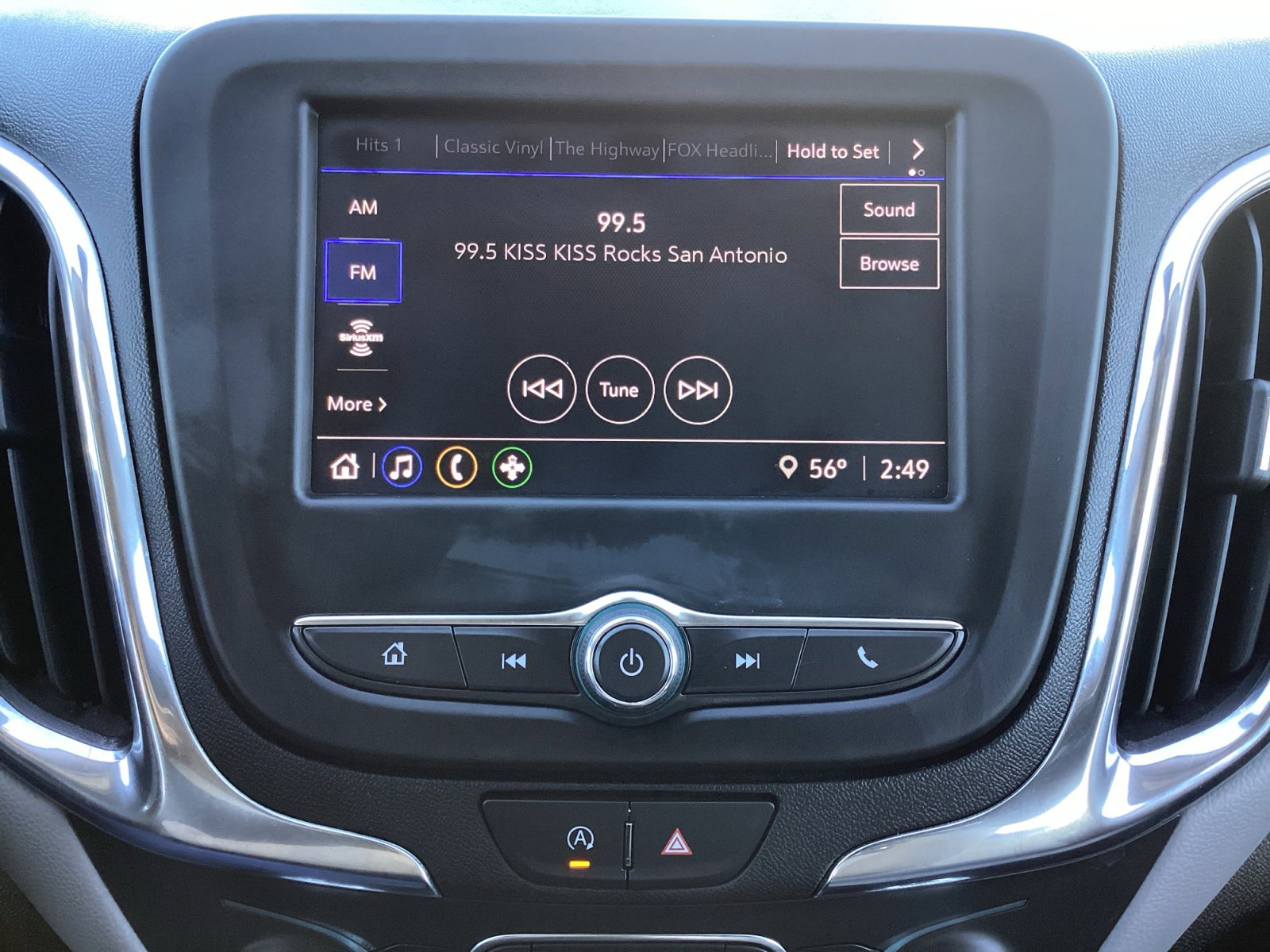 Used 2023 Chevrolet Equinox LS image 18