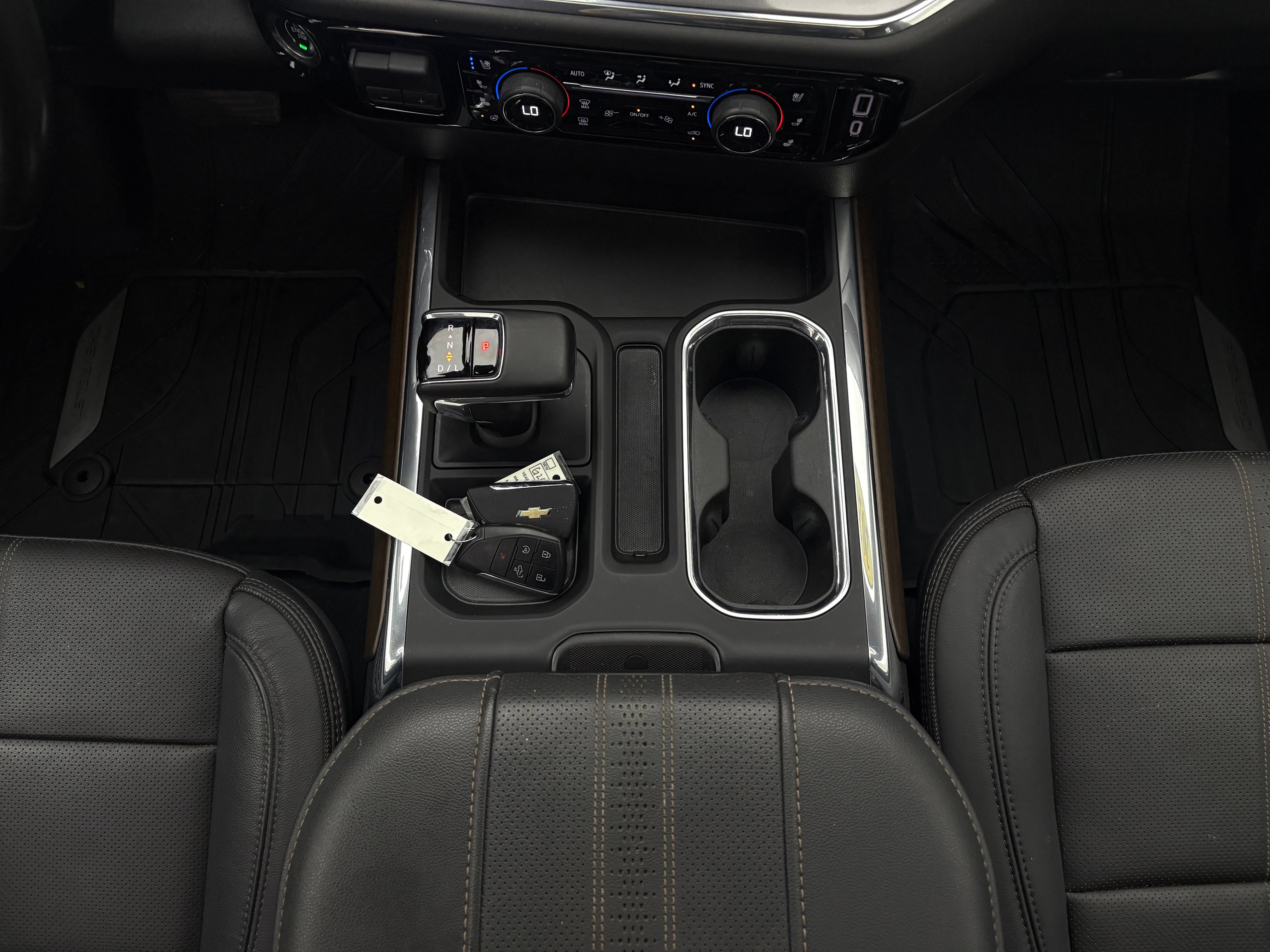 Used 2023 Chevrolet Silverado 1500 High Country AWD/4WD image 36
