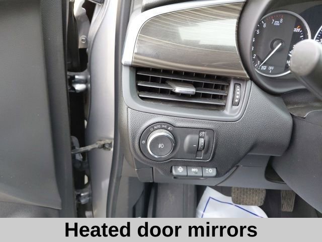 Used 2020 Buick Envision Premium w/ Driver Confidence Package image 14