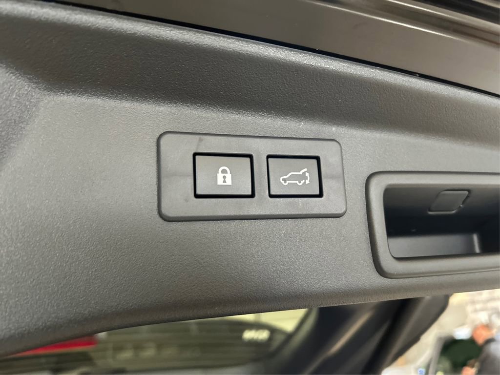 New 2026 Subaru Outback Touring image 14