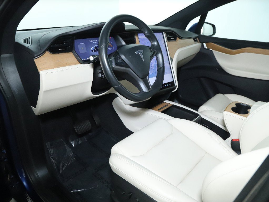 Used 2020 Tesla Model X Long Range image 22