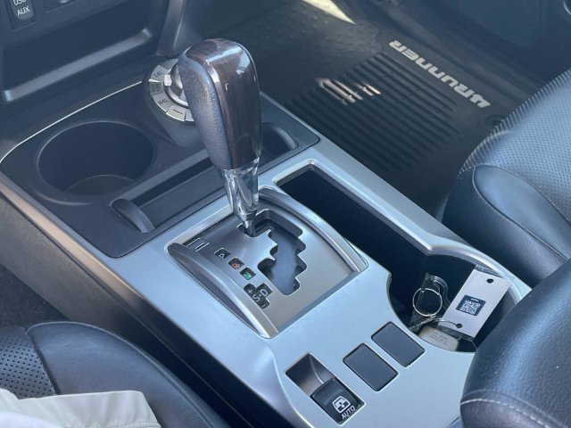 Used 2019 Toyota 4Runner Limited AWD/4WD image 40