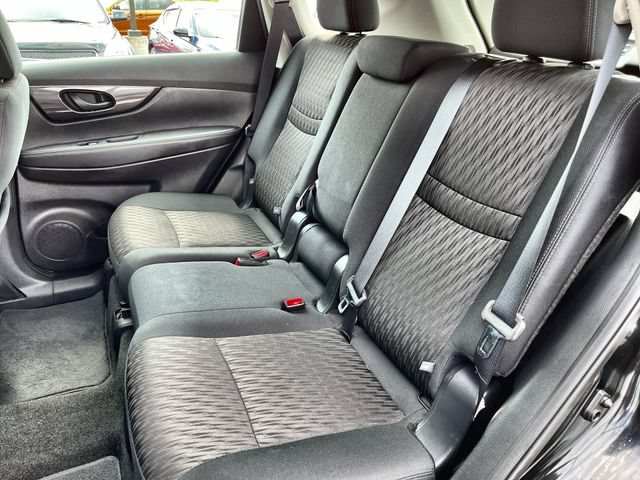 Used 2019 Nissan Rogue S AWD/4WD image 24