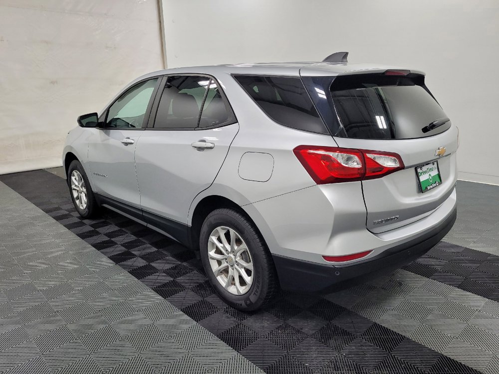 Used 2020 Chevrolet Equinox LS w/ LPO, Cargo Package AWD/4WD image 3