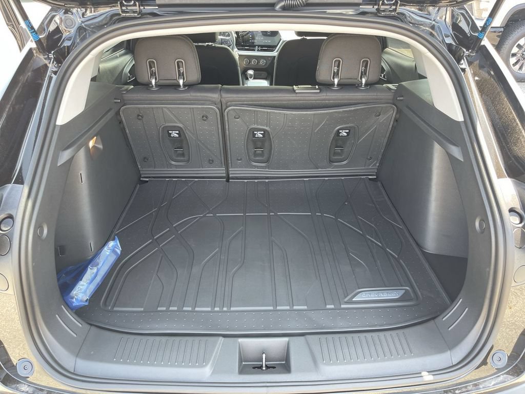 New 2026 Chevrolet Trax LS w/ LS Convenience Package FWD image 22