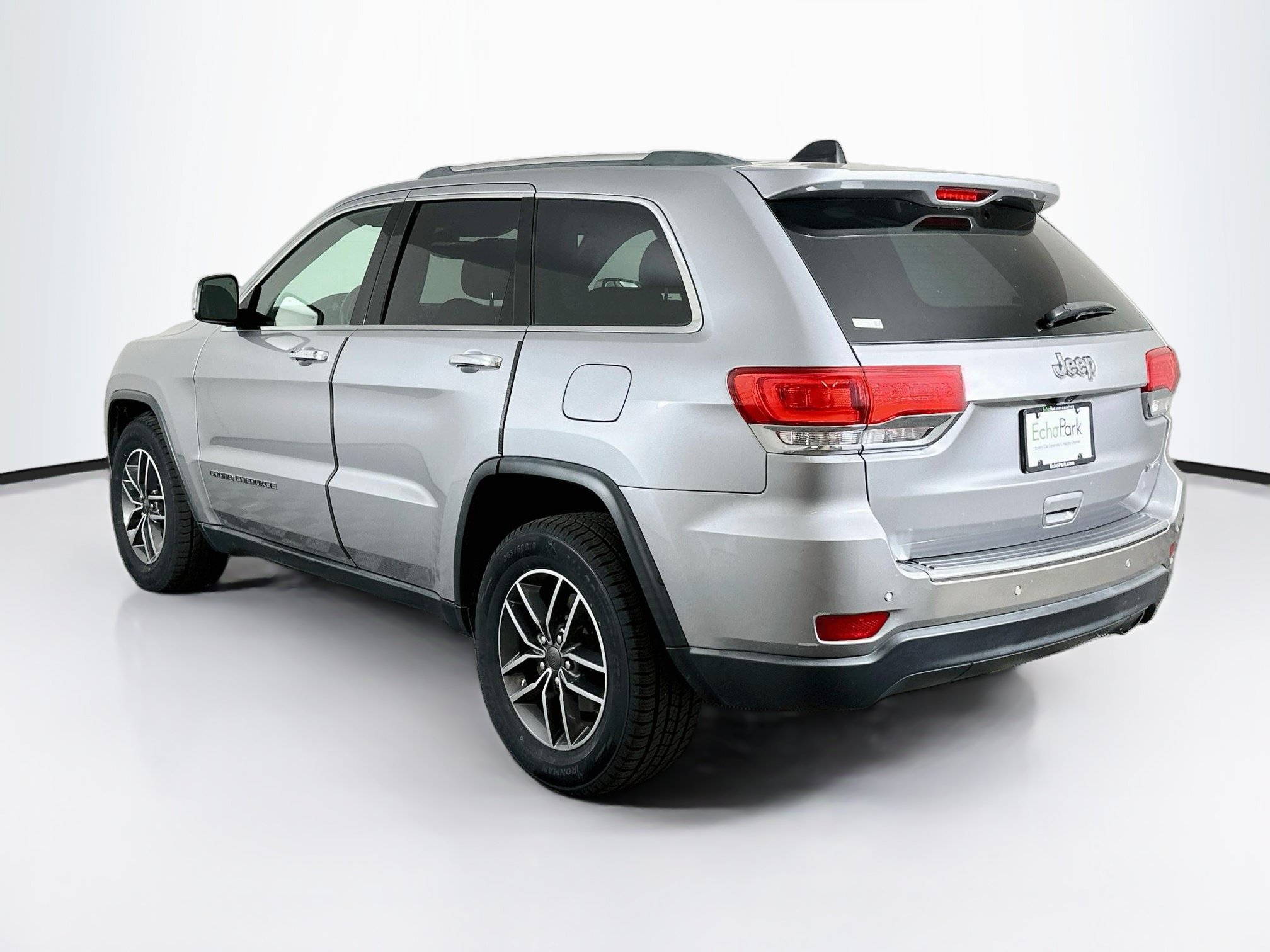 Used 2019 Jeep Grand Cherokee Limited RWD image 5