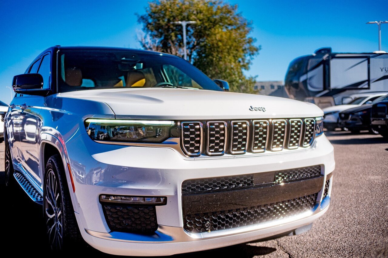 Used 2025 Jeep Grand Cherokee L Summit image 9