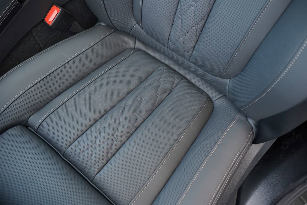 New 2026 BMW X5 xDrive50e w/ M Sport Package image 12