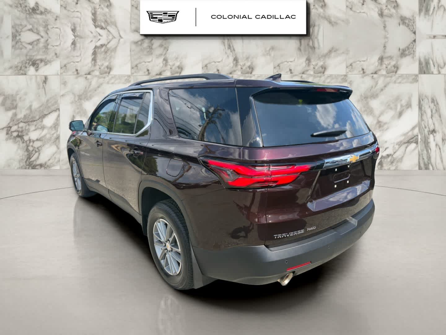 Used 2023 Chevrolet Traverse LT AWD/4WD image 4