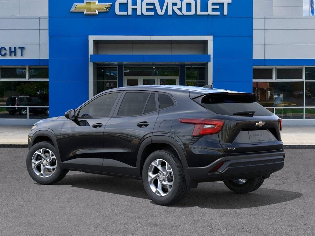 New 2026 Chevrolet Trax LS w/ LS Convenience Package FWD image 3