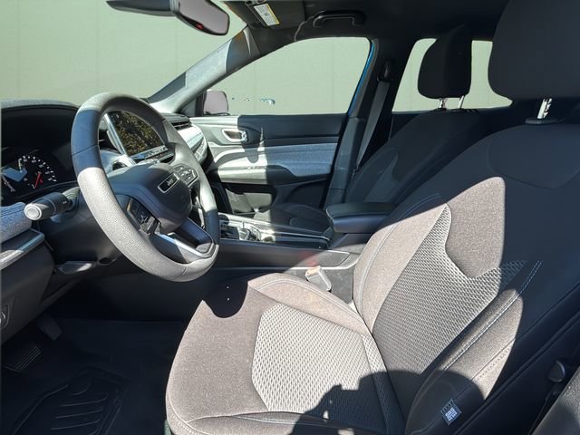 Used 2024 Jeep Compass Sport image 17