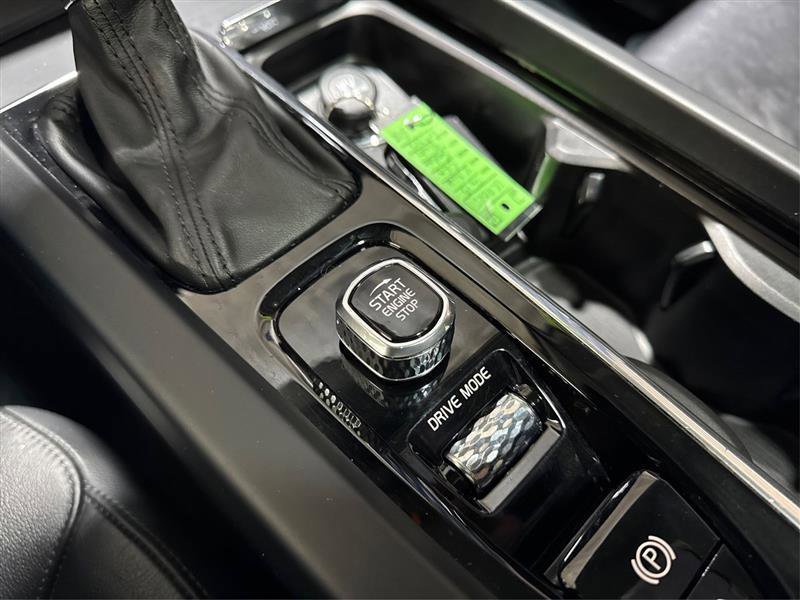 Used 2019 Volvo S60 T6 Momentum w/ Premium Package image 33