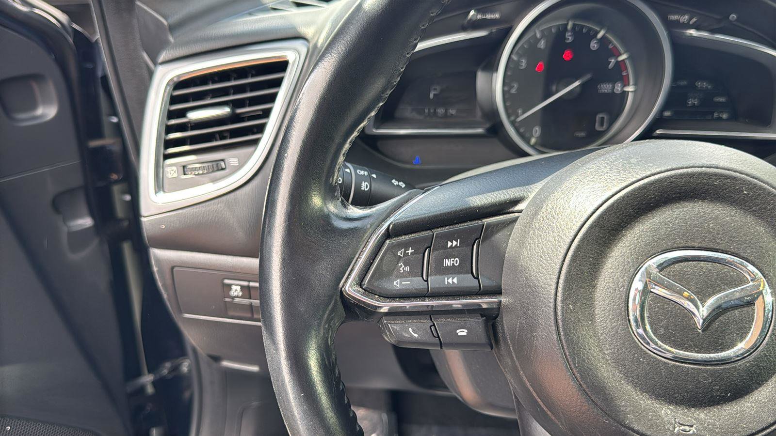 Used 2018 MAZDA MAZDA3 Grand Touring FWD image 14