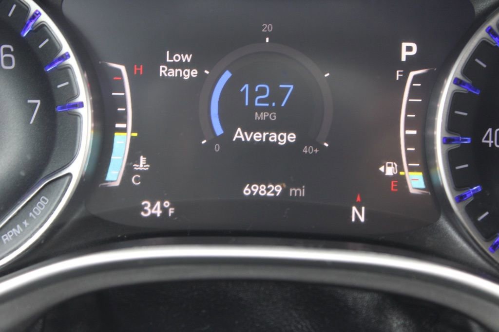Used 2022 Chrysler Pacifica Touring-L image 36