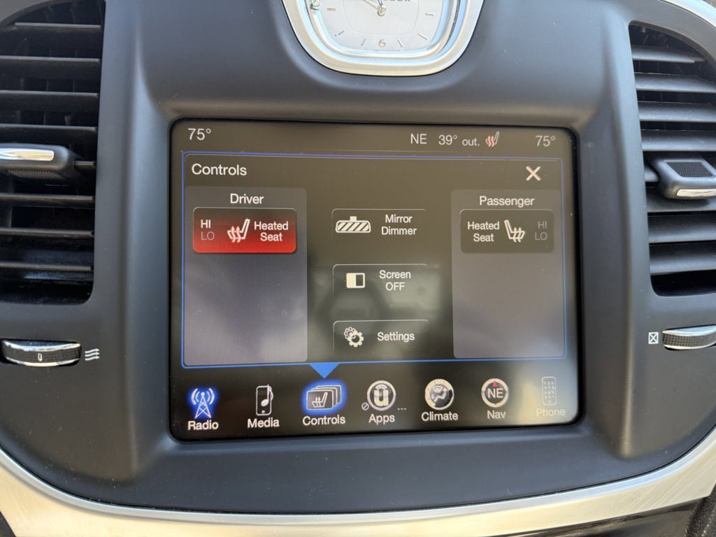 Used 2015 Chrysler 300 Limited w/ 300 Premium Group image 24