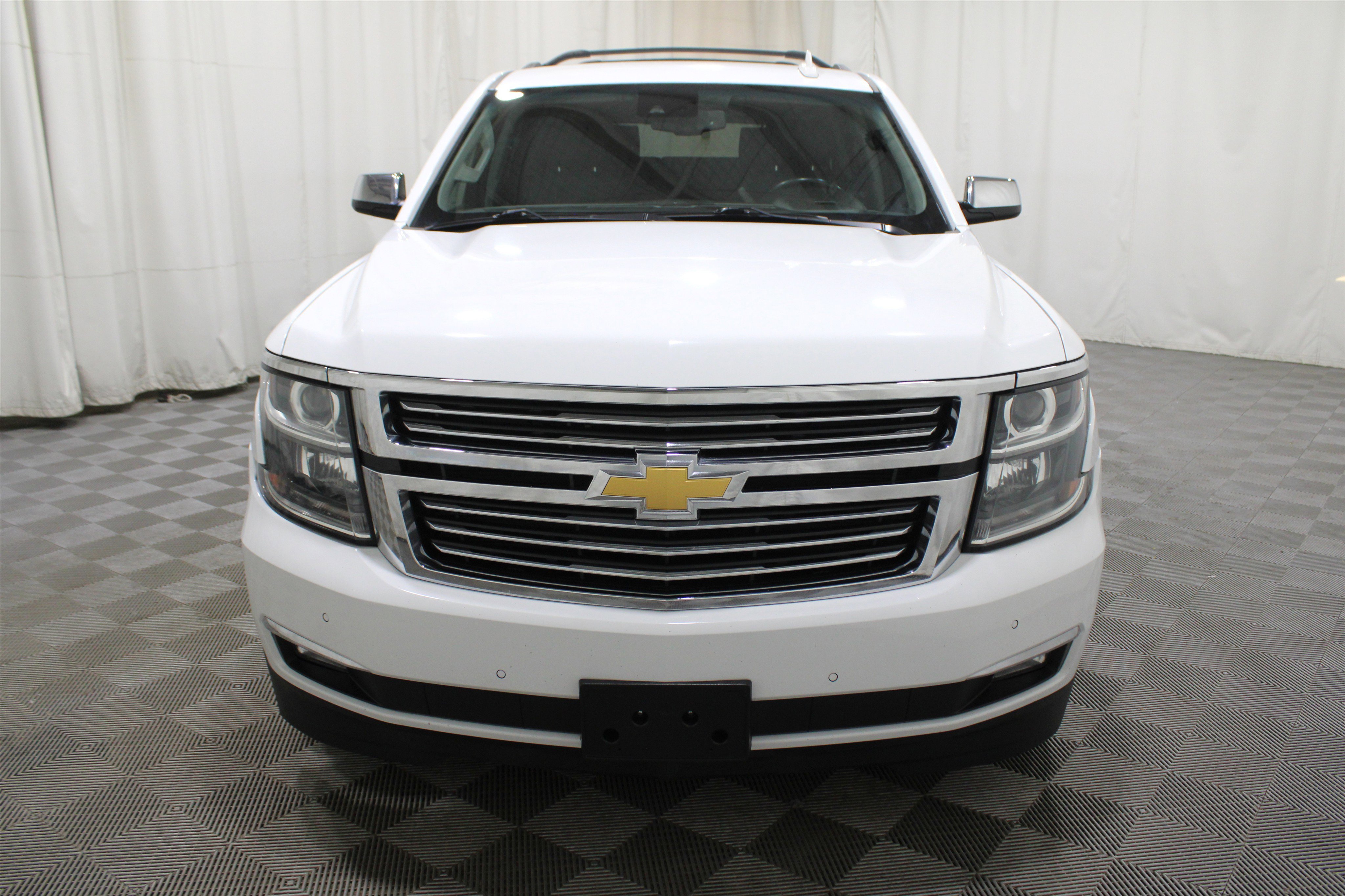 Used 2018 Chevrolet Suburban Premier image 39