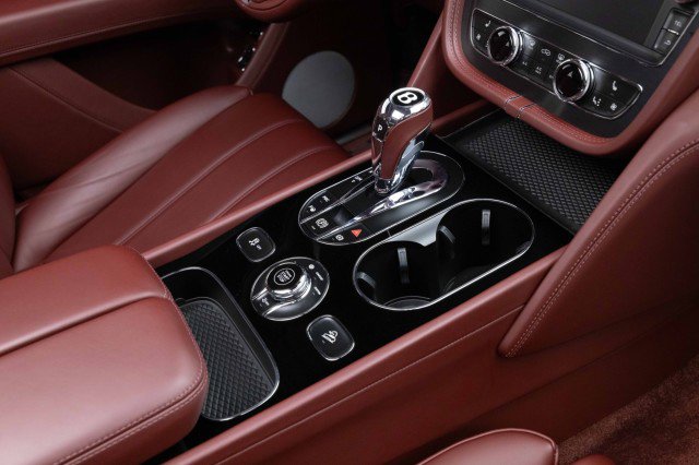 Used 2019 Bentley Bentayga image 14