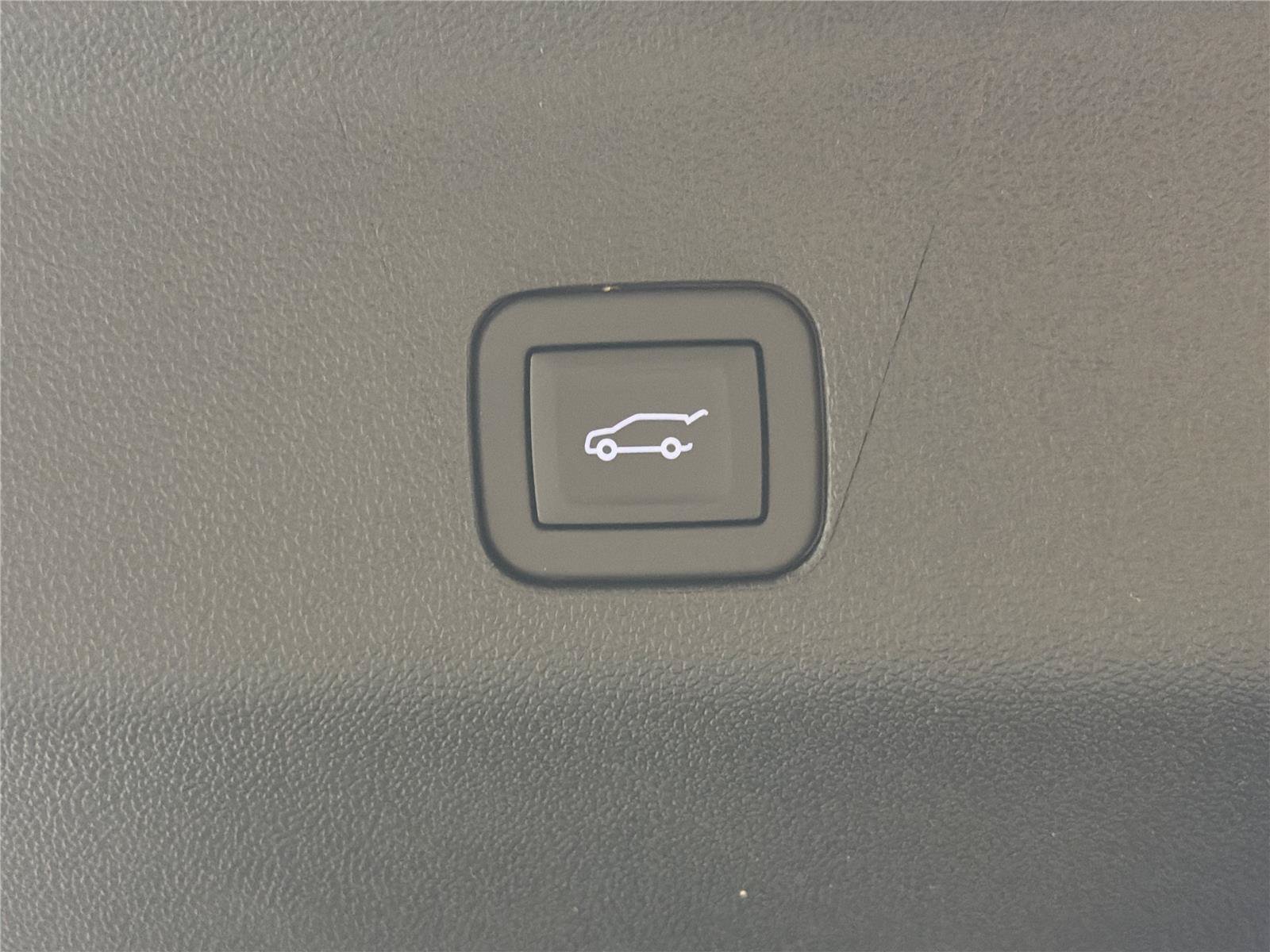 New 2026 GMC Yukon AT4 Ultimate AWD/4WD image 19