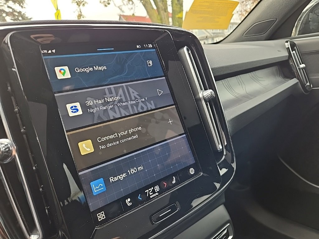 Certified 2023 Volvo C40 P8 Recharge Plus w/ Climate Package image 23