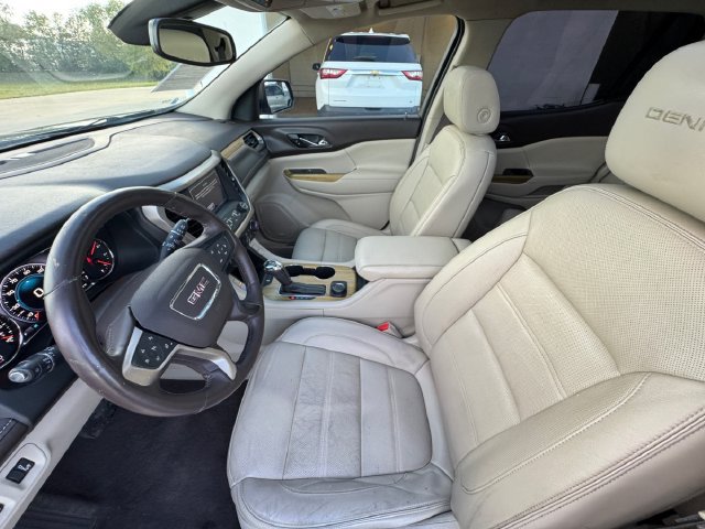 Used 2018 GMC Acadia Denali w/ Technology Package FWD image 28