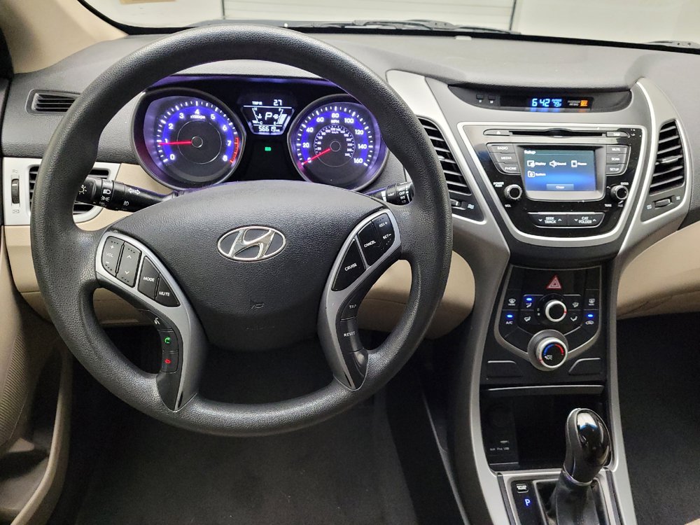 Used 2016 Hyundai Elantra SE w/ Option Group 02 FWD image 22