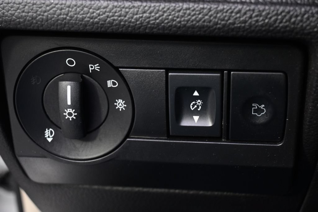 Used 2012 Ford Fusion SEL FWD image 24