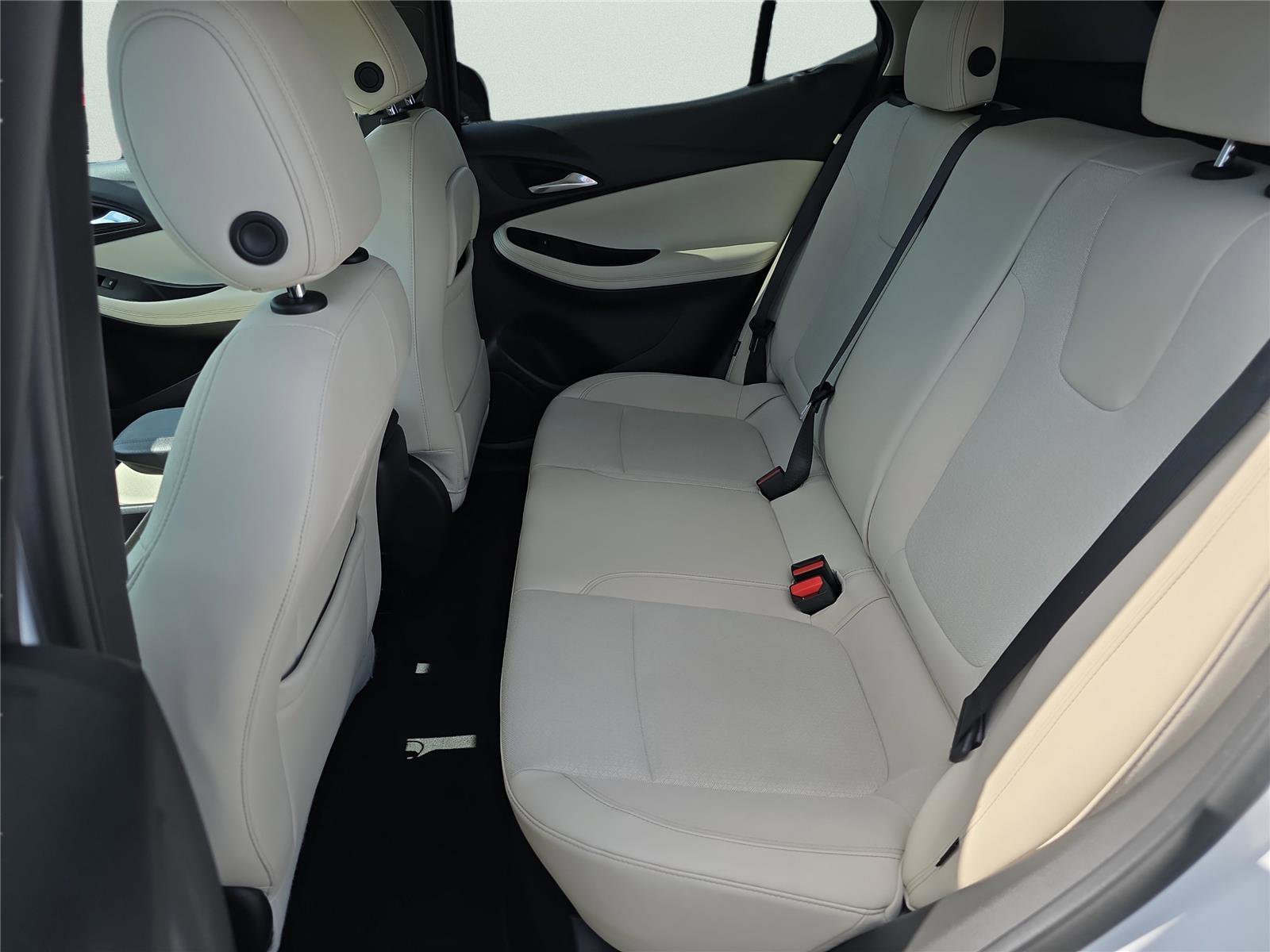 Used 2020 Buick Encore GX Preferred w/ Cold Weather Comfort Package image 30