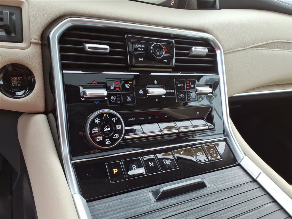 Used 2025 Nissan Armada Platinum Reserve image 17