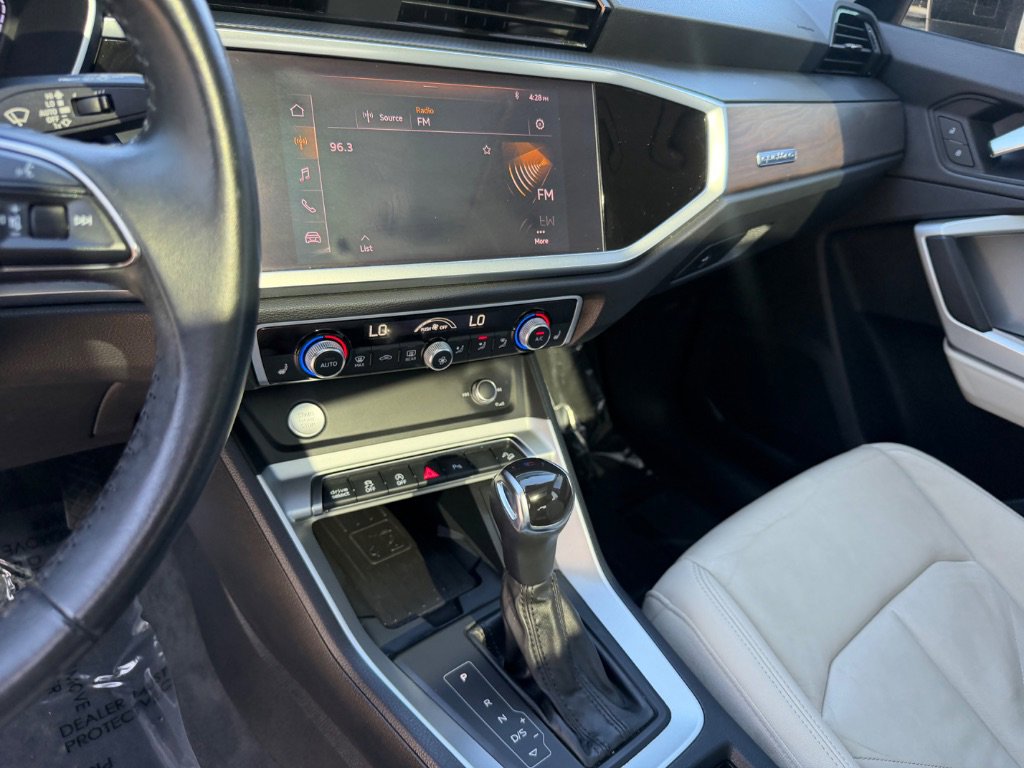 Used 2019 Audi Q3 2.0T Premium Plus image 18