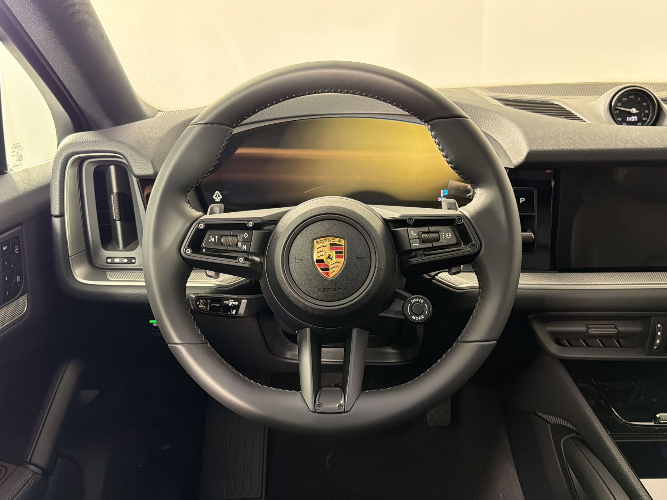 Certified 2026 Porsche Cayenne Coupe AWD/4WD image 21