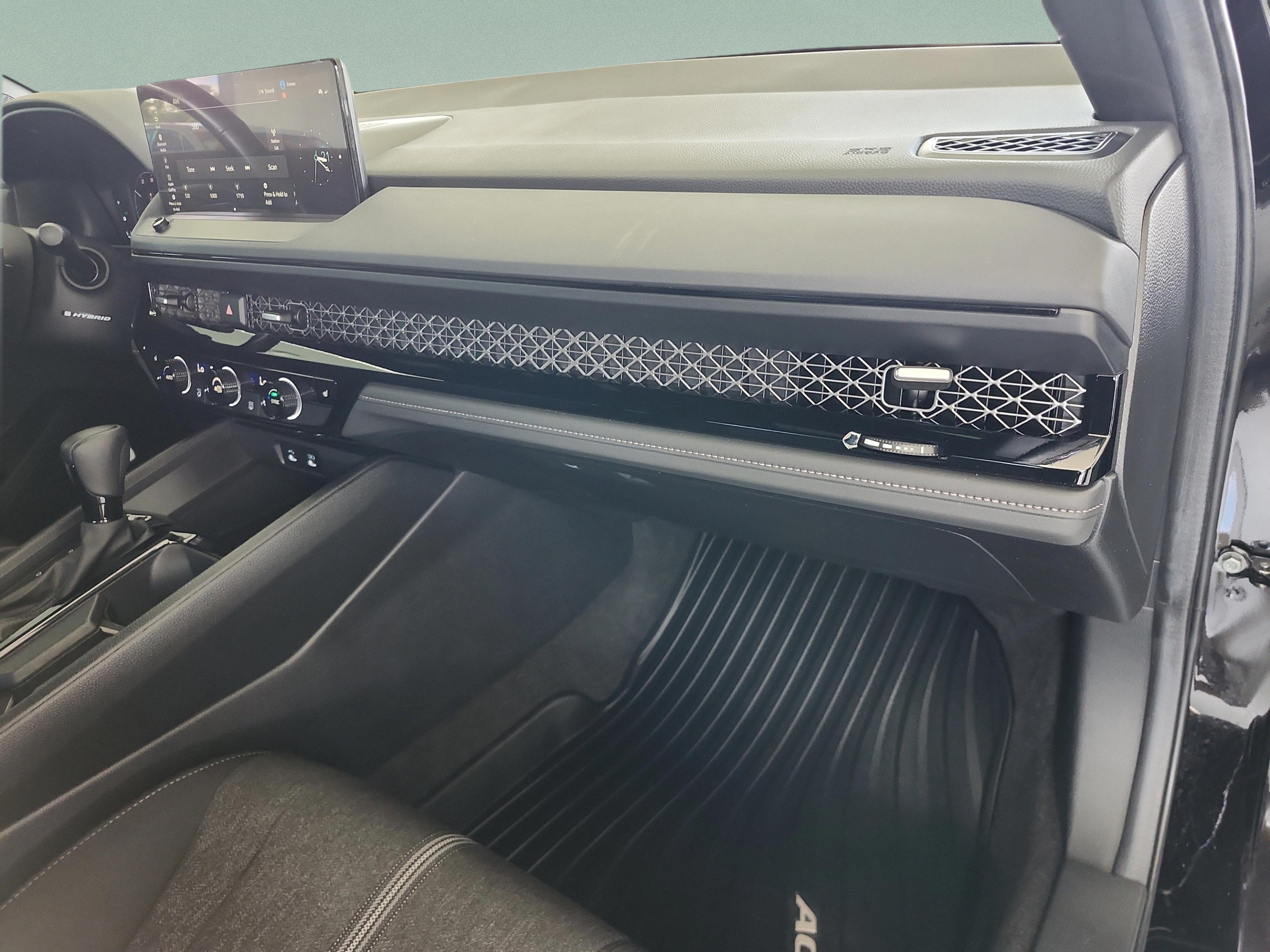 Used 2025 Honda Accord Sport image 22