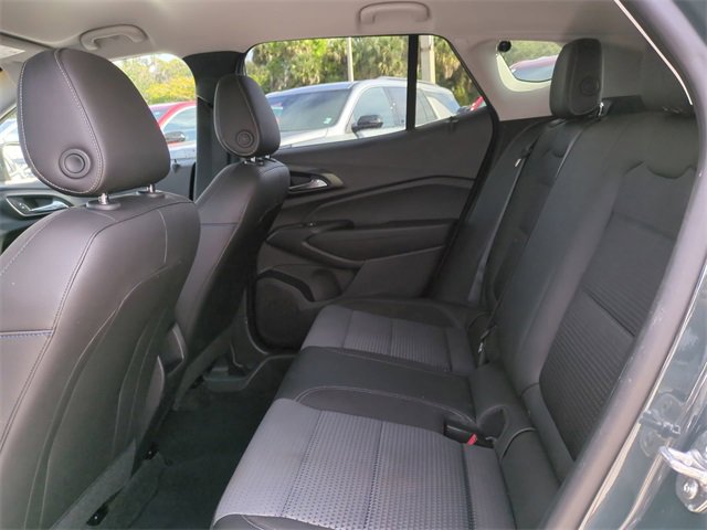 Certified 2025 Chevrolet Trax LT image 15