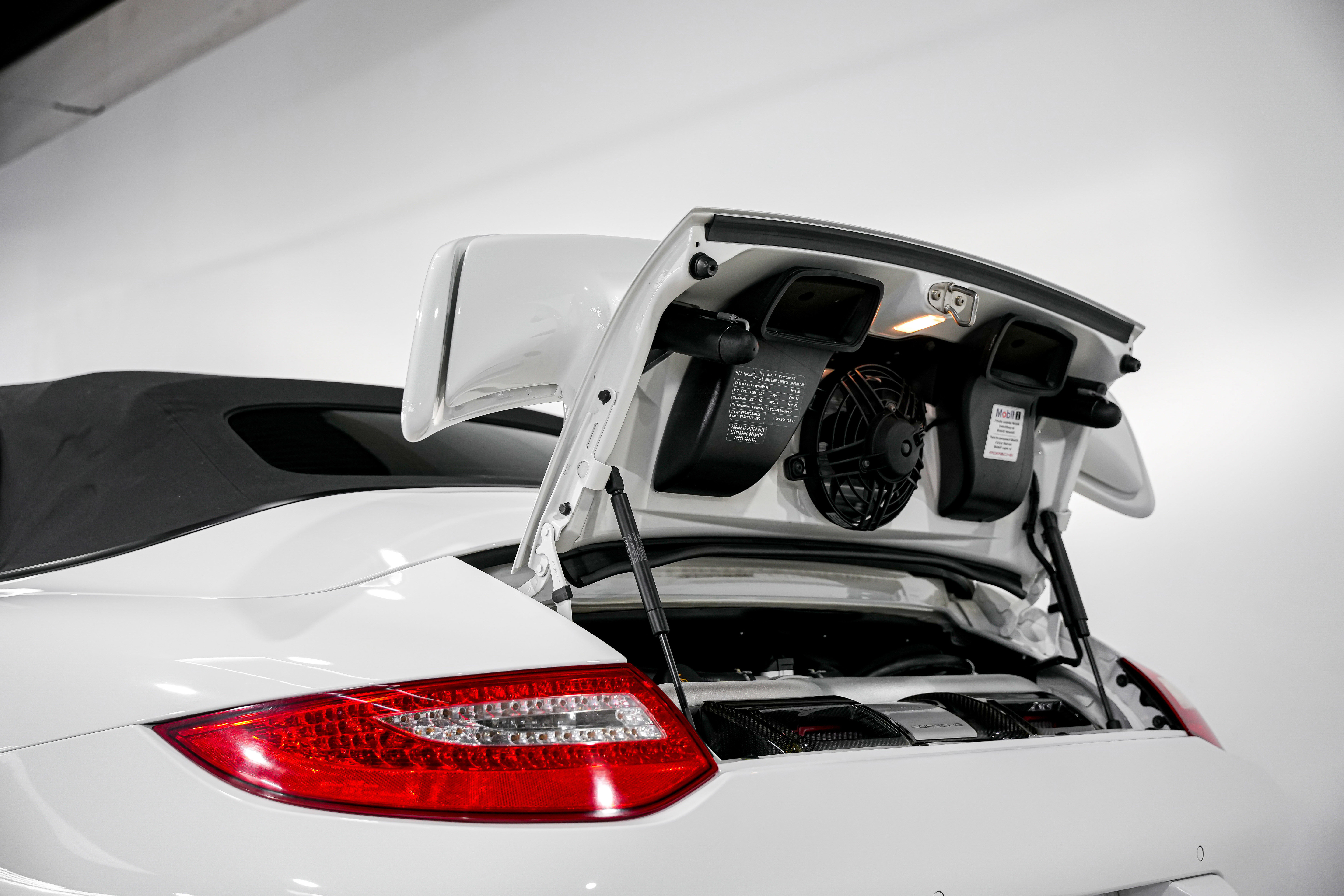 Used 2011 Porsche 911 Turbo S image 48