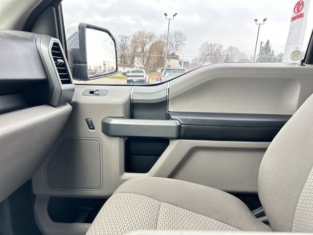 Used 2017 Ford F150 XLT w/ Equipment Group 302A Luxury image 40
